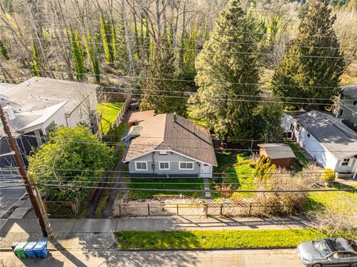 4549 26th Ave Sw, Seattle, WA, 98106-1320 | Card Image