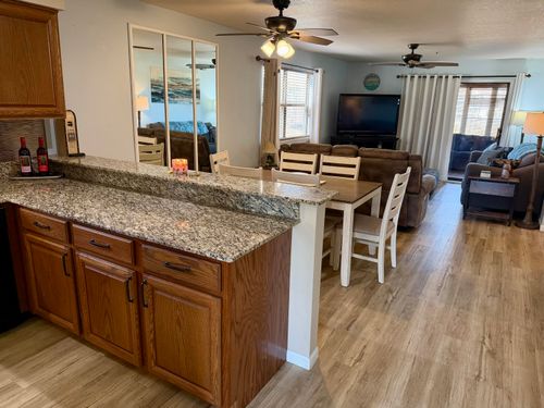 apt-1-186 Bunker Ridge Dr, Branson, MO, 65616-3873 | Card Image