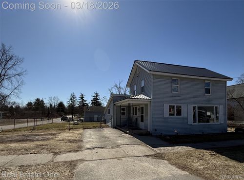 200 S Hayes St, Farwell, MI, 48622-9200 | Card Image