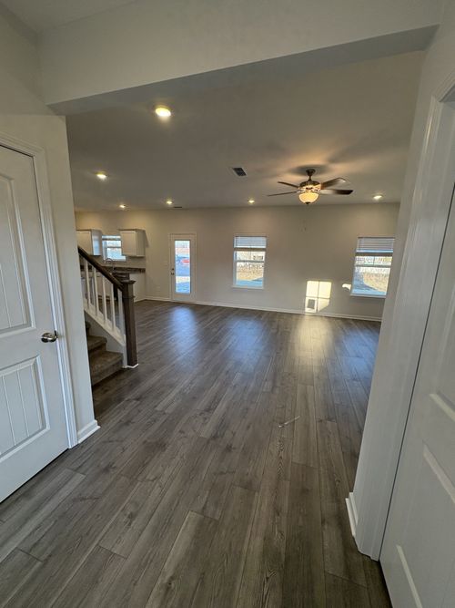 433 Burton Farms Dr, Smyrna, TN, 37167-4641 | Card Image