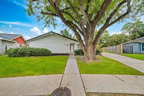 12315 Scarcella Ln, Meadows Place, TX, 77477-1609 | Card Image
