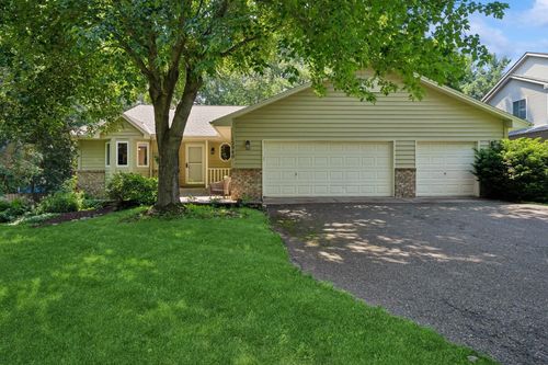 12940 Isanti St Ne, Blaine, MN, 55449-4975 | Card Image