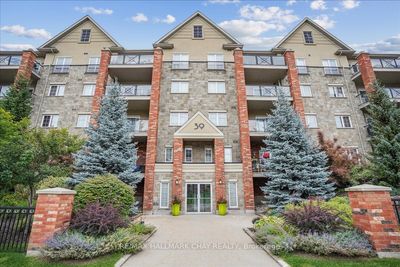 308 - 39 Ferndale Dr S, Condo with 2 bedrooms, 2 bathrooms and 1 parking in Barrie ON | Image 1