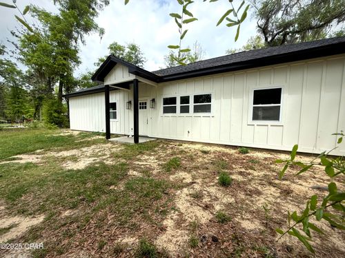 3034 Paradise Lakes Rd, Chipley, FL, 32428-3585 | Card Image