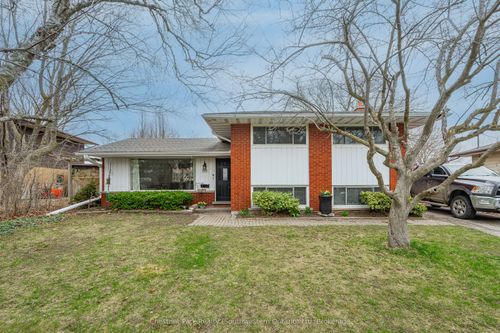 290 Langford Pl, Waterloo, ON, N2J3S8 | Card Image
