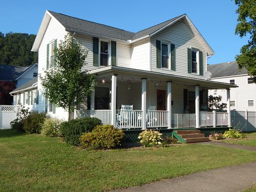 278 W 4th St, Emporium, PA, 15834-1046 | Card Image