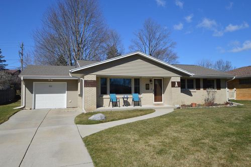 500 Parkway Drive, SOUTH MILWAUKEE, WI, 53172 | Card Image