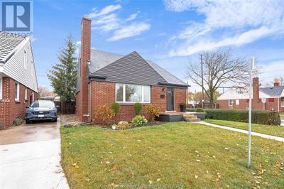 980 Ypres Ave, House other with 4 bedrooms, 2 bathrooms and null parking in Windsor ON | Image 2