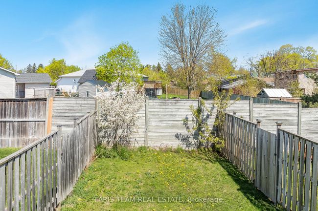 68 Michelle Dr, House attached with 3 bedrooms, 2 bathrooms and 2 parking in Orillia ON | Image 16