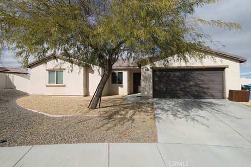 913 Wren Ct, Barstow, CA, 92311-6714 | Card Image