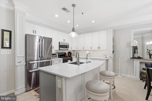 403-10328 Sager Ave, FAIRFAX, VA, 22030-3570 | Card Image