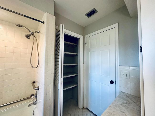 2118 Se Morningside Blvd, House other with 3 bedrooms, 2 bathrooms and null parking in Port St Lucie FL | Image 18