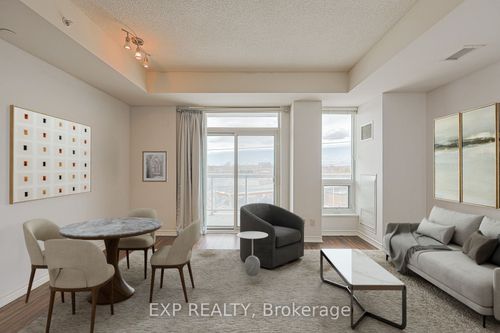 323-8323 Kennedy Road, Markham, ON, L3R5W7 | Card Image