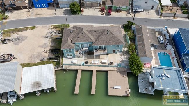 1109 Tarpon Ave, Home with 4 bedrooms, 5 bathrooms and null parking in Port Isabel TX | Image 7