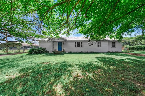 909 County Road Sw 3055, Saltillo, TX, 75478-6039 | Card Image