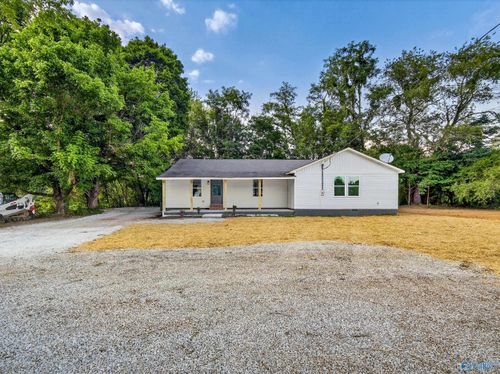 1603 Ready Section Rd, Hazel Green, AL, 35750-8253 | Card Image
