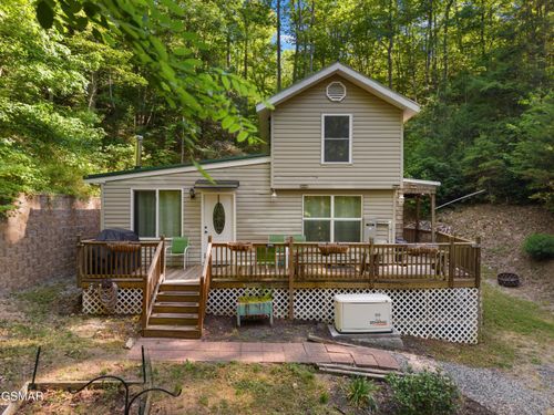 1053 Reagan Springs Rd, Seymour, TN, 37865-6917 | Card Image