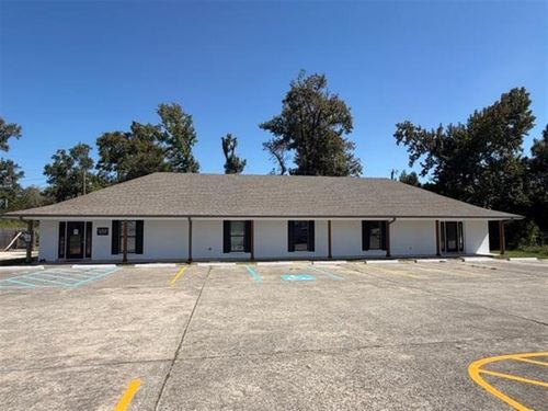 108 Executive Dr, Lake Charles, LA, 70611-5328 | Card Image