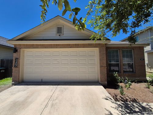 3407 Alonzo Flds, Converse, TX, 78109-3636 | Card Image
