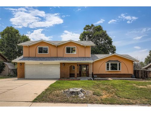 365 Titan St, Aurora, CO, 80011-8426 | Card Image