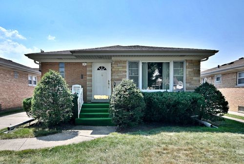 8038 N Oconto Ave, Niles, IL, 60714-3050 | Card Image