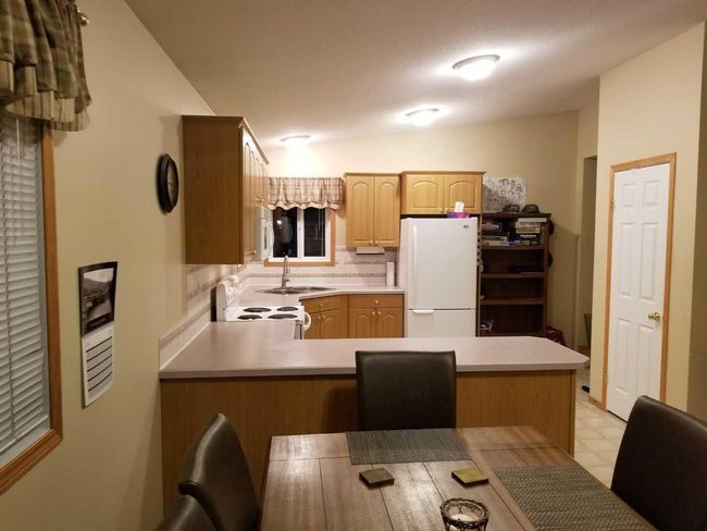 8401 94 Street, House other with 2 bedrooms, 2 bathrooms and 4 parking in Peace River AB | Image 7