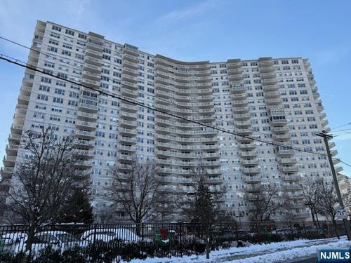 2000 Linwood Ave, Fort Lee, NJ, 07024-3086 | Card Image