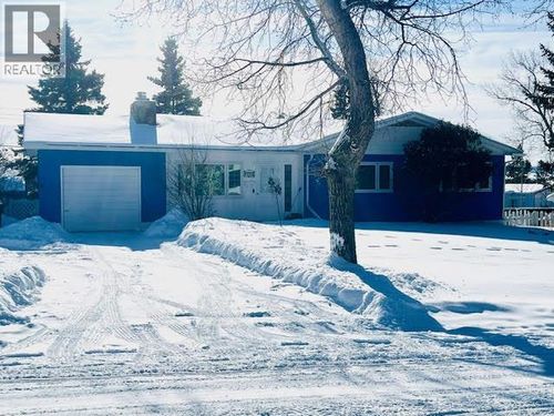 1713 90 Ave, Dawson Creek, BC, V1G1A5 | Card Image