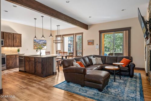 294 Mountain Willow Dr, Fraser, CO, 80442-5122 | Card Image