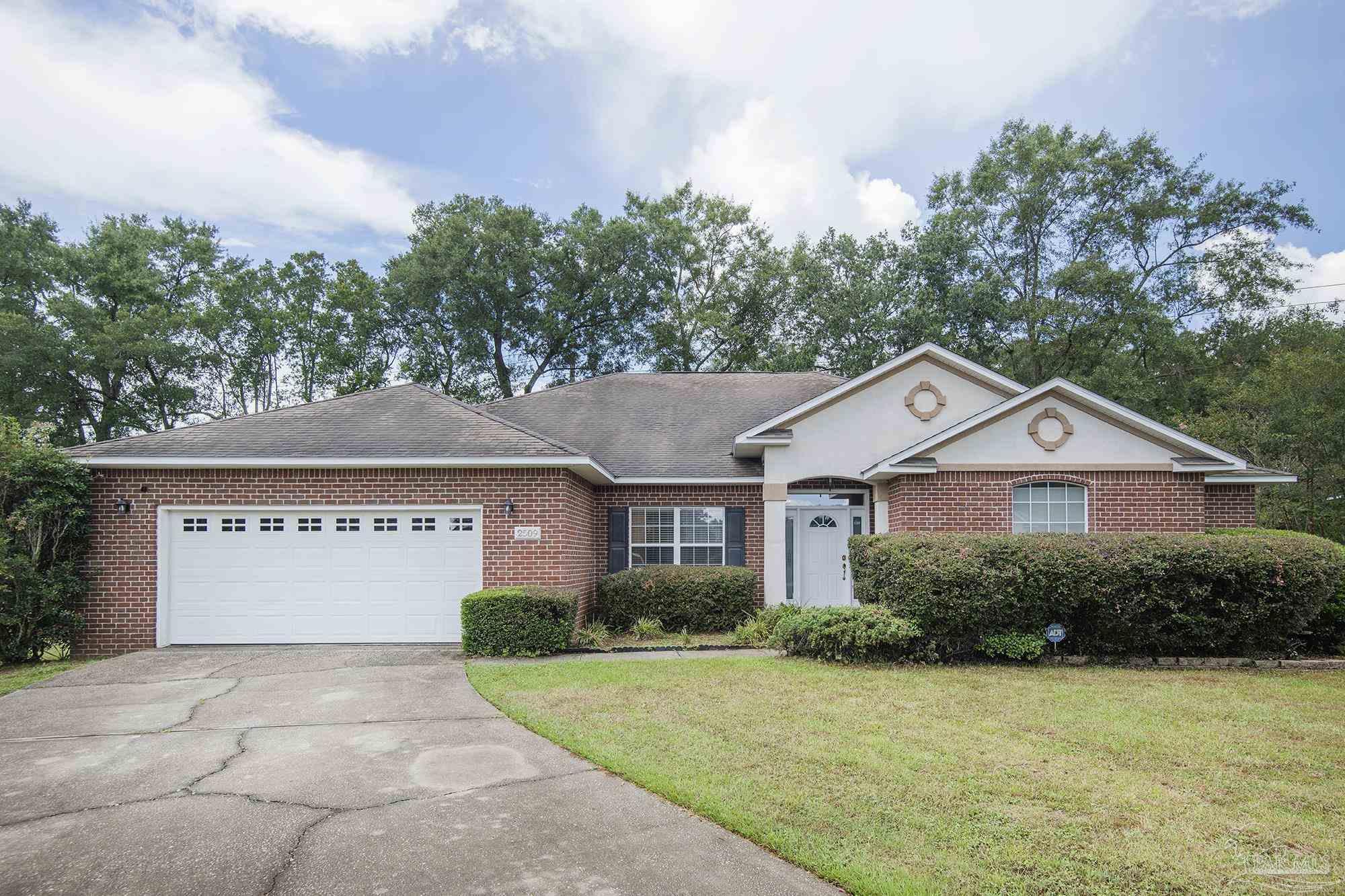 Bowling Green Way, Cantonment, FL 32533