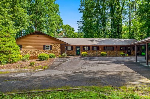 27 Unity Ct, Etowah, NC, 28729-7718 | Card Image