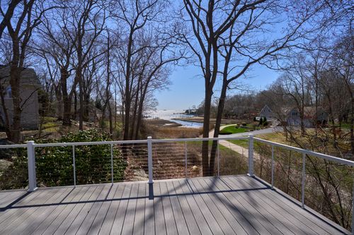 9 Money Point Rd, Mystic, CT, 06355-3273 | Card Image
