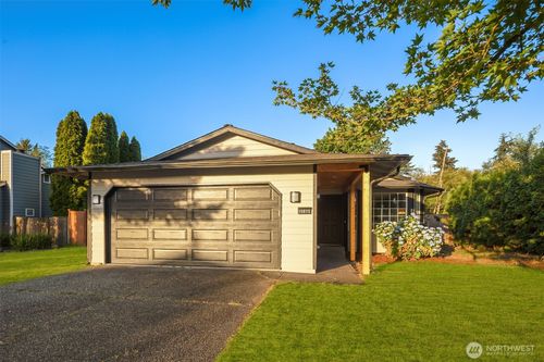 15815 121st Avenue Ct E, Puyallup, WA, 98374-9301 | Card Image