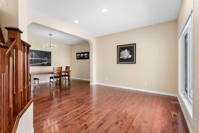 13 Royal Birch Hill Nw, Home with 6 bedrooms, 3 bathrooms and 4 parking in Calgary AB | Image 4
