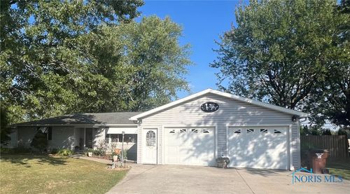 1051 Emerald Rd, Paulding, OH, 45879-7809 | Card Image