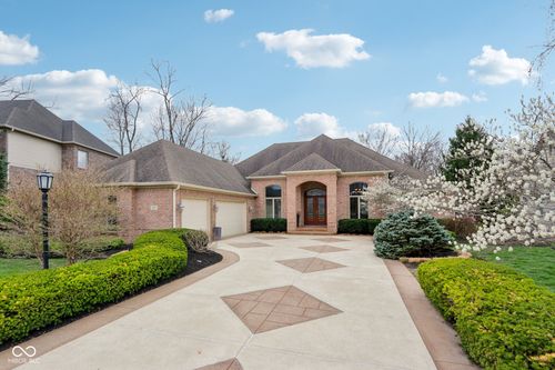 14575 Geist Ridge Dr, Fishers, IN, 46040-9021 | Card Image