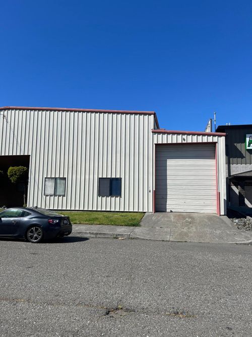 716 W Cedar St, Eureka, CA, 95501-0181 | Card Image