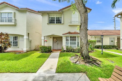 10857 Nw 8th St, Pembroke Pines, FL, 33026-4050 | Card Image