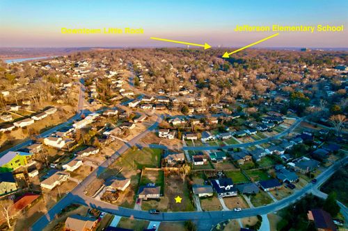 2923 Youngwood Rd, Little Rock, AR, 72207-2635 | Card Image