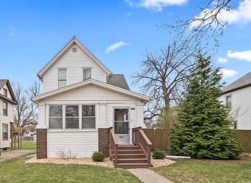 2409 Farnam St, Davenport, IA, 52803-2614 | Card Image