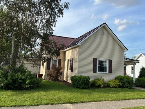 407 E 5th St, Ridgeville, IN, 47380-1007 | Card Image