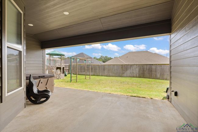 2502 Oasis Dr, House other with 4 bedrooms, 3 bathrooms and null parking in Longview TX | Image 38