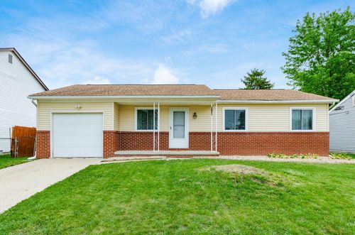 5912 Starcrest Dr, Galloway, OH, 43119-9052 | Card Image