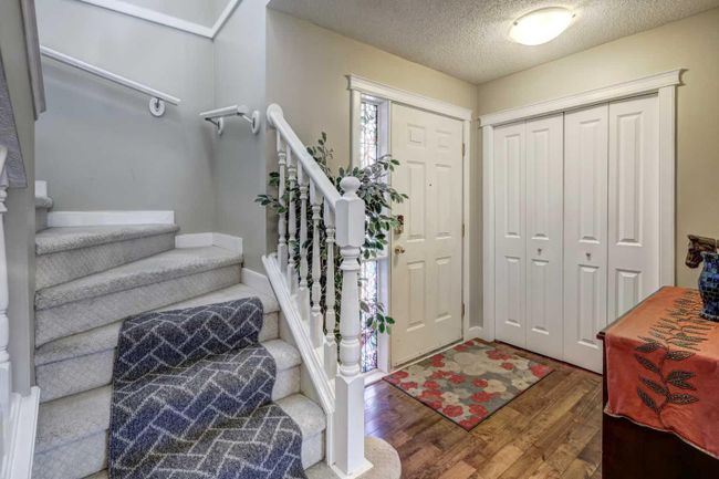 117 Coventry Mews Ne, Home with 4 bedrooms, 2 bathrooms and 4 parking in Calgary AB | Image 3