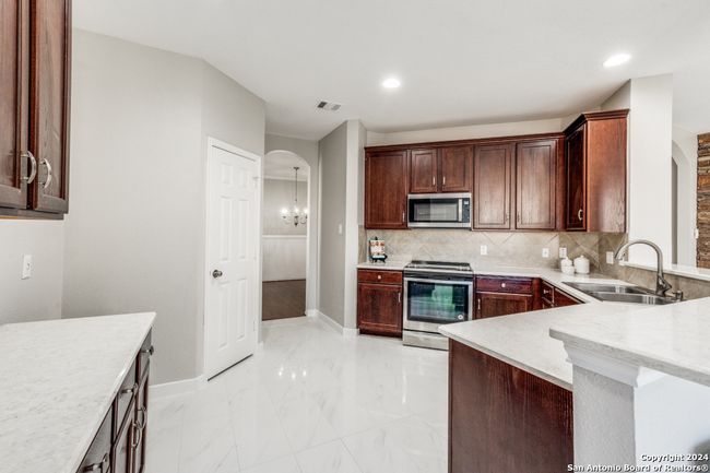 406 Primavera Loop, House other with 4 bedrooms, 4 bathrooms and null parking in Kyle TX | Image 17