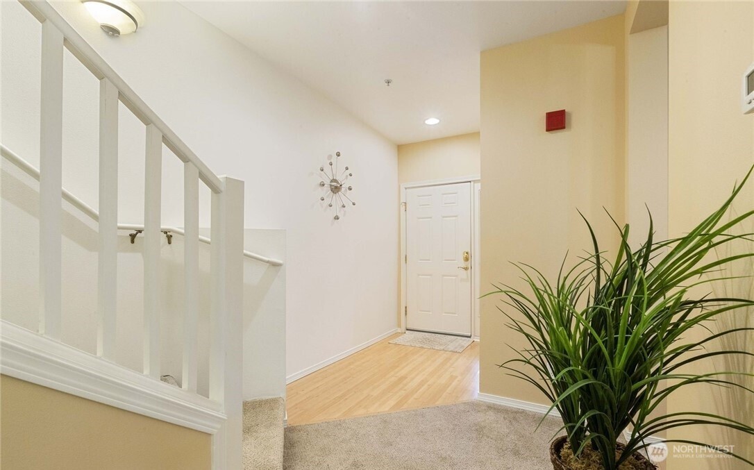 Residential Lease in Kenmore 3