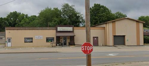 984 Ridgeway Ave, Falmouth, KY, 41040-1320 | Card Image