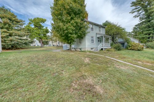 3 Stebbins Brook Ln, Simsbury, CT, 06070-2452 | Card Image