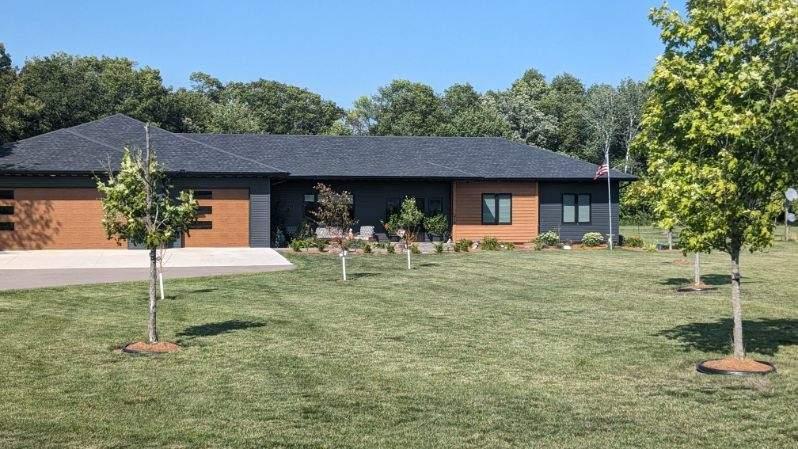 Country View Ln, Le Sueur, MN 56058