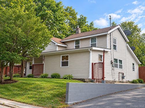 74 Genung Street, Middletown, NY, 10940 | Card Image
